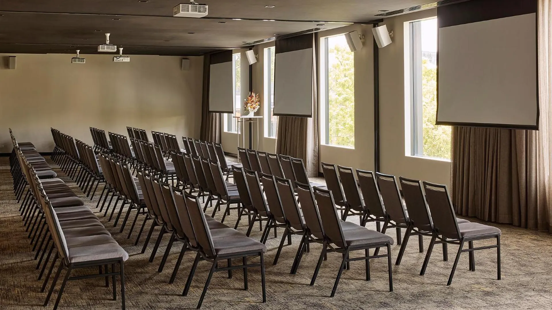 Rydges Fortitude Valley Брисбен Австралия